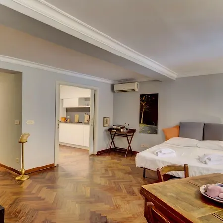 Petroni Interno 2 * Bologna